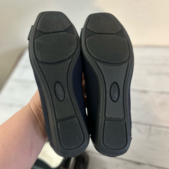Anne Klein Sport Women's Ulivera Ballet Flat Navy and black set of 2 Size 6 - Picture 6 of 9